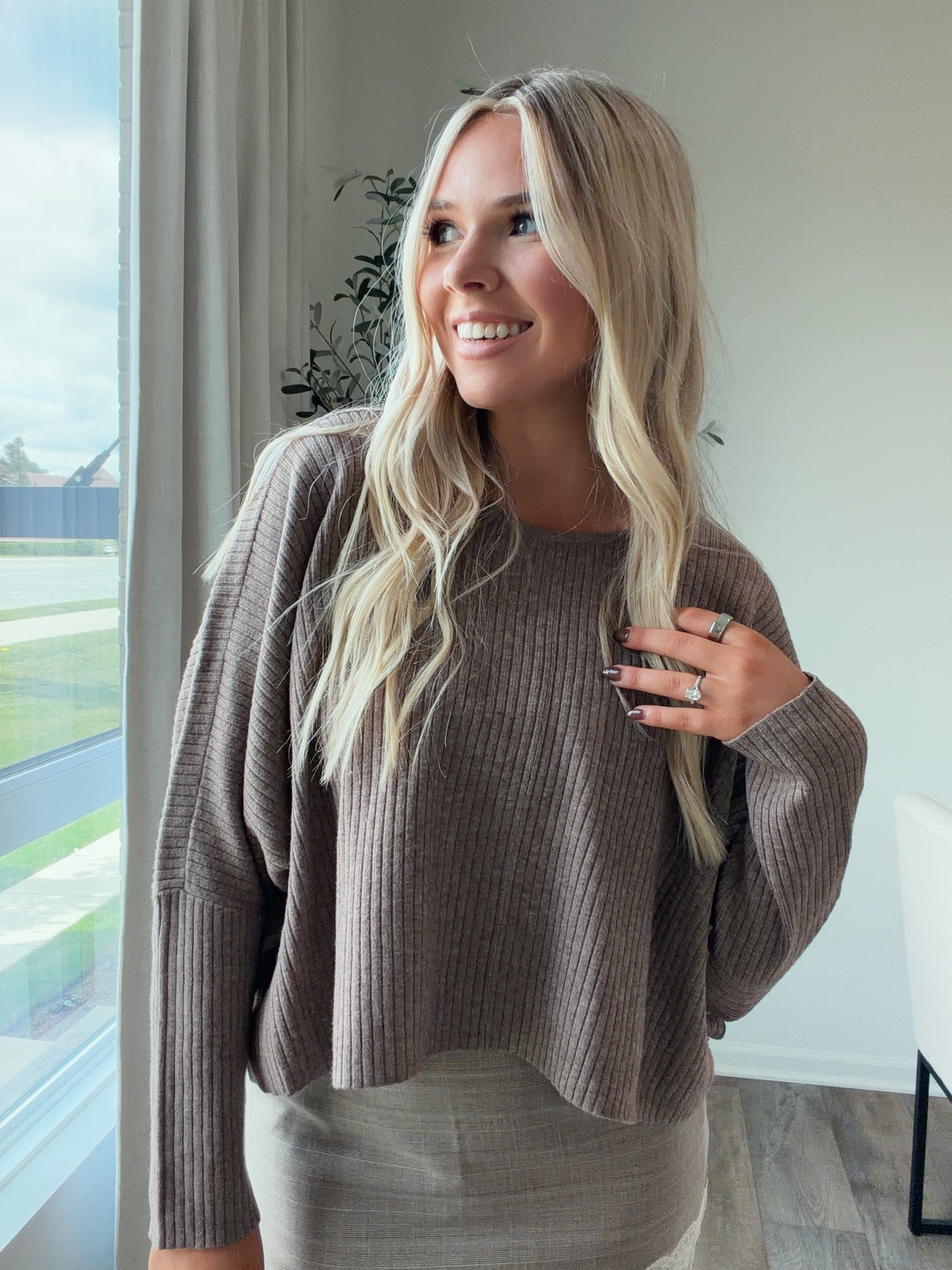 Lennox Ribbed Pullover Top Sweater - Dark Mocha