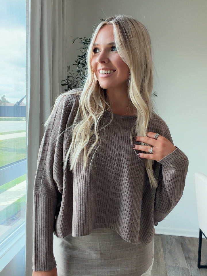 Lennox Ribbed Pullover Top Sweater - Dark Mocha