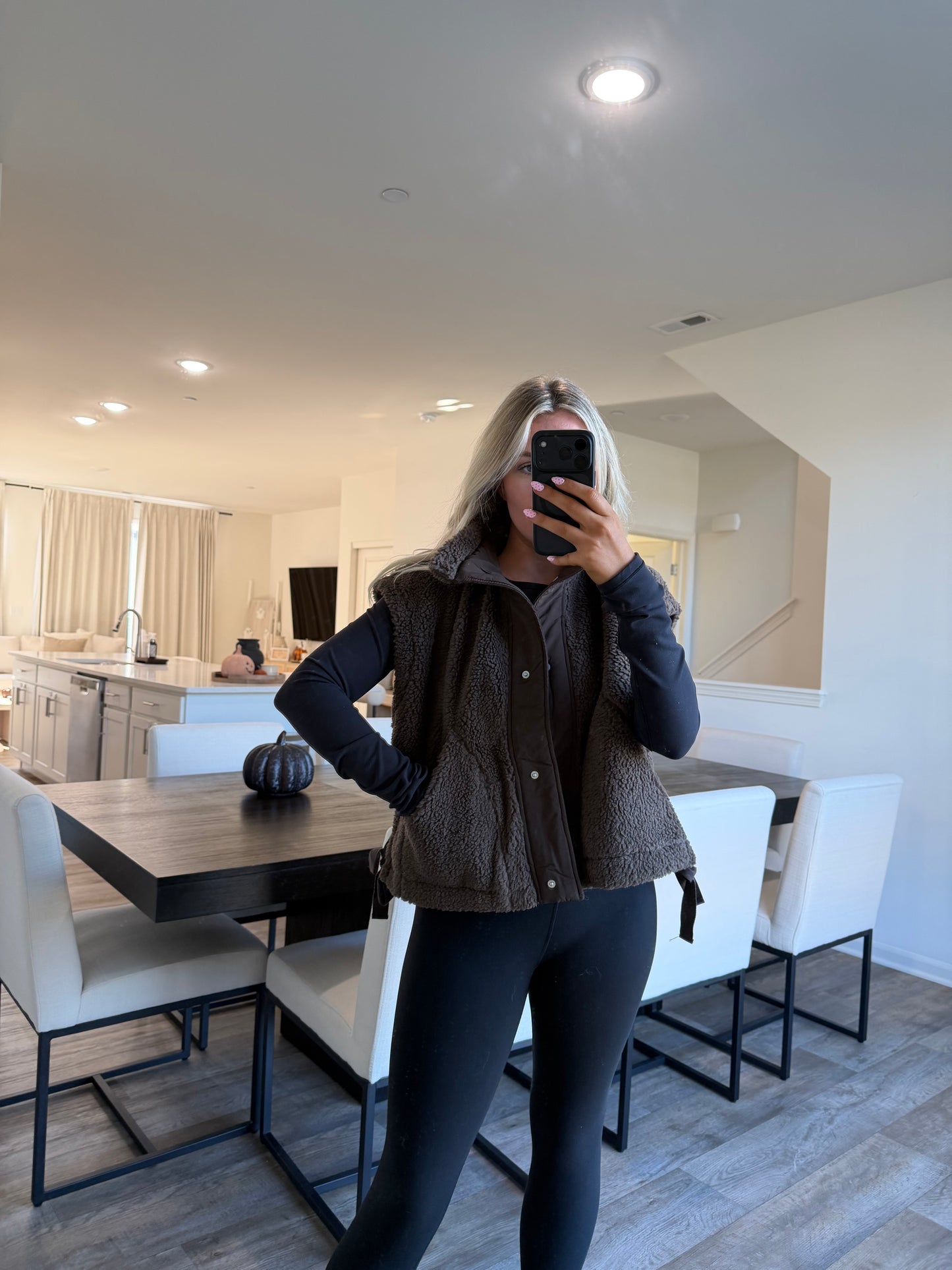 Dorothy Brown Sherpa Vest - Chocolate