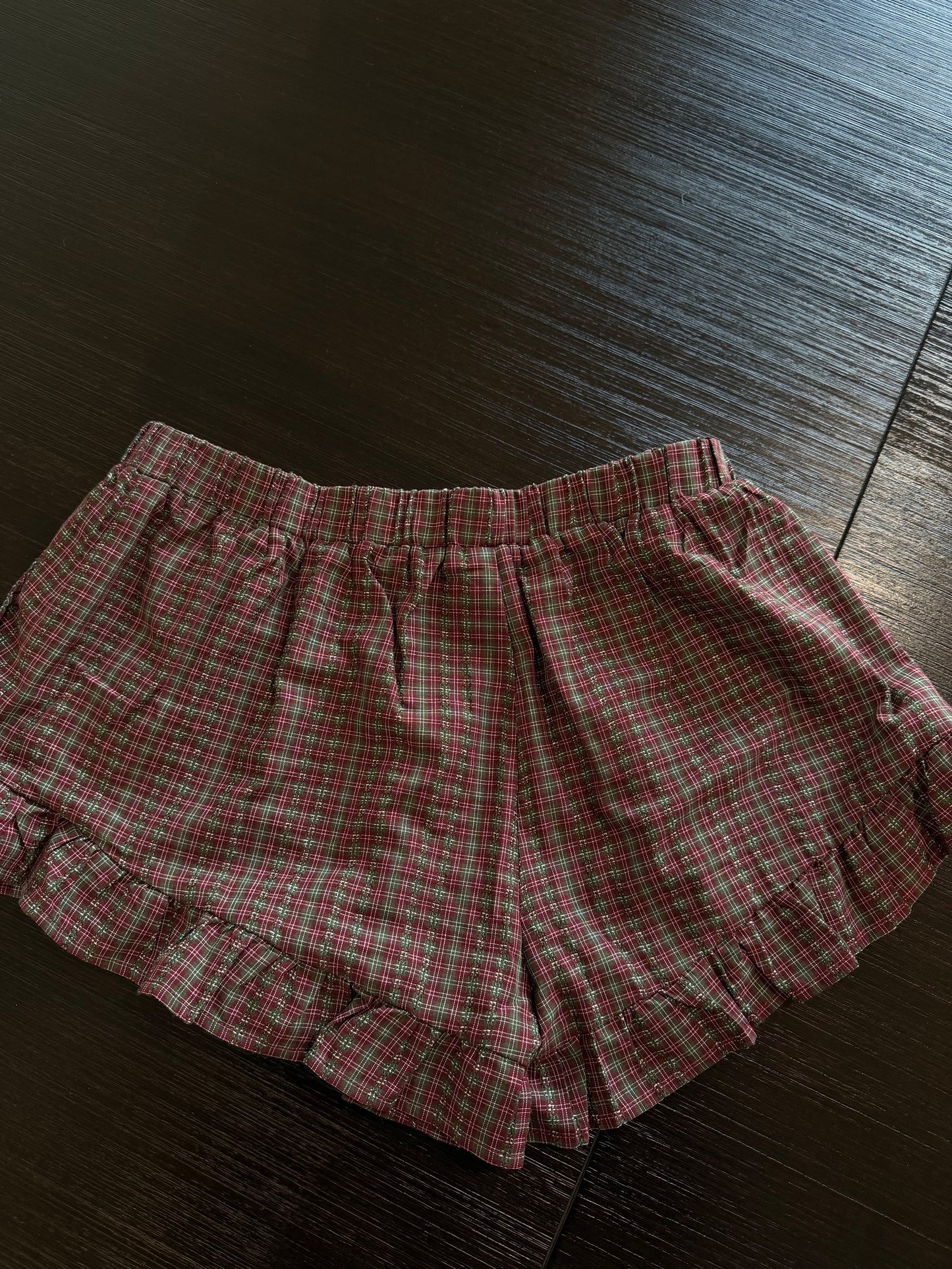 Loren Smocked Gingham Holiday SHORTS - Green&Red
