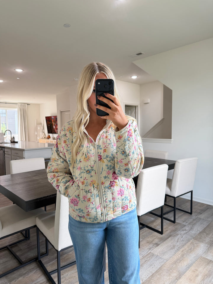 Olivia Floral Printed Quilted Jacket - Beige Floral